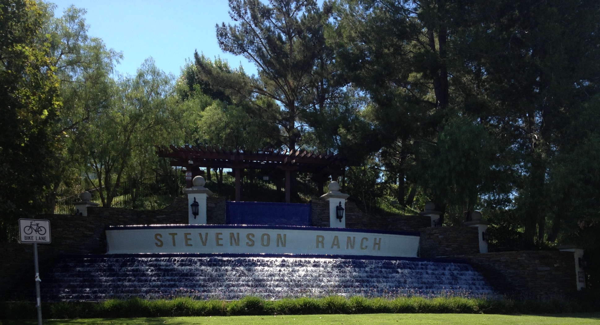 The Stevenson Ranch entry monument and fountain in Santa Clarita, California